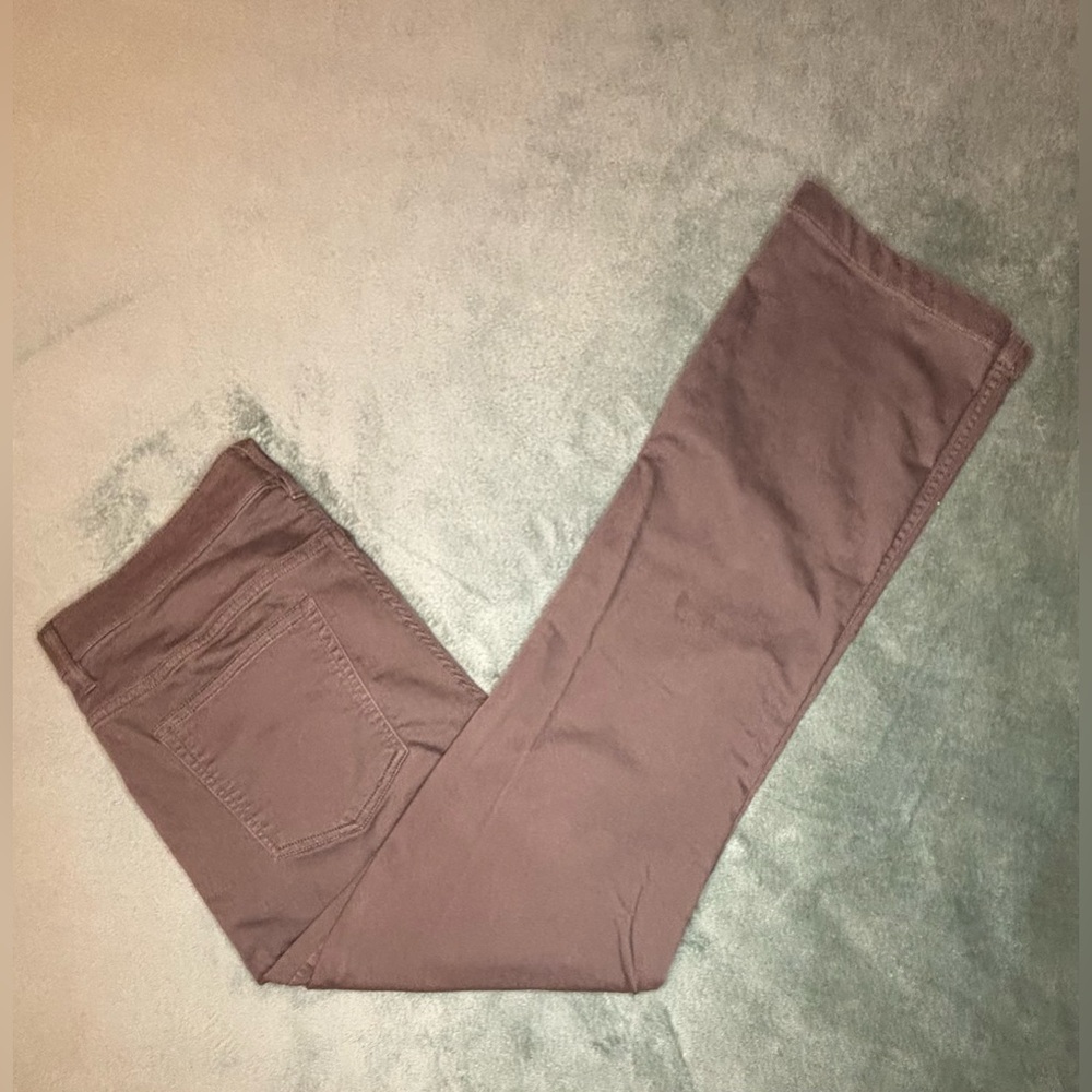 Perry Ellis Olive Portfolio Chino Pants, size: 34”W x 32”L (5345)